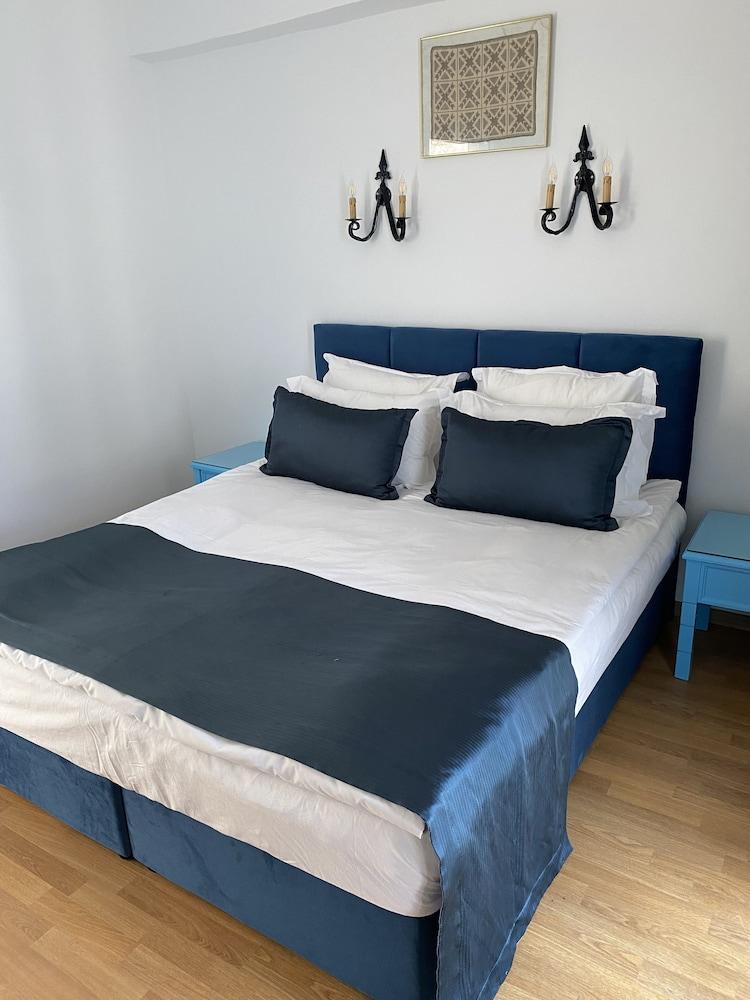 Bellapais Abbey Hotel 1