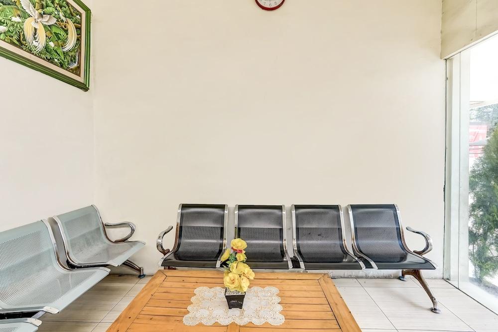 Benlin D'kost Syariah by Oyo 2