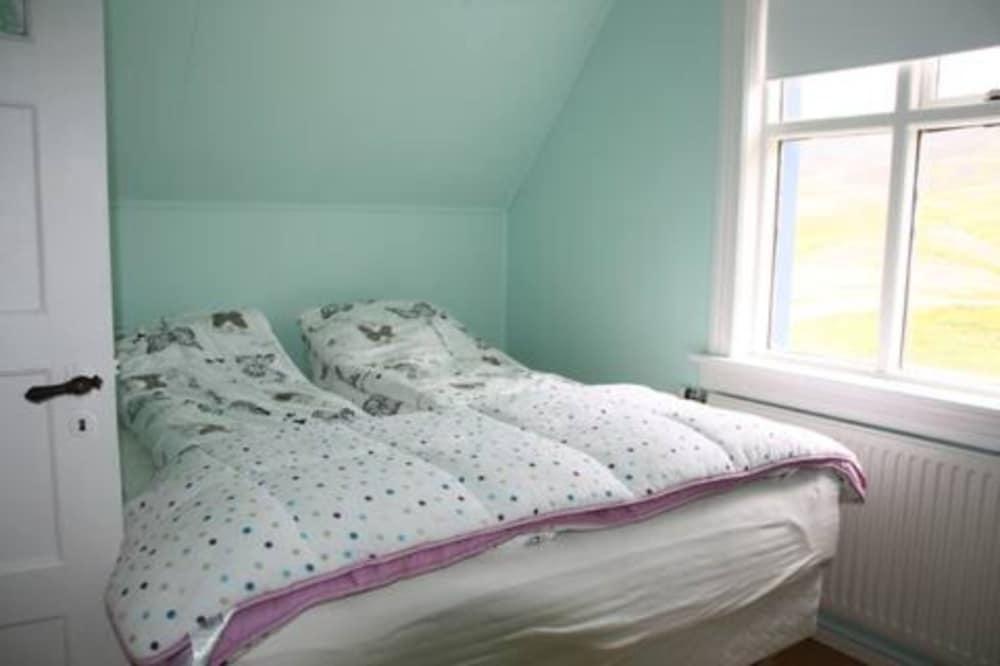 Hals Guesthouse by Engimyri