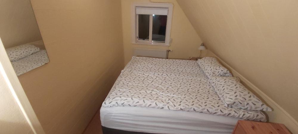 Hals Guesthouse by Engimyri 2