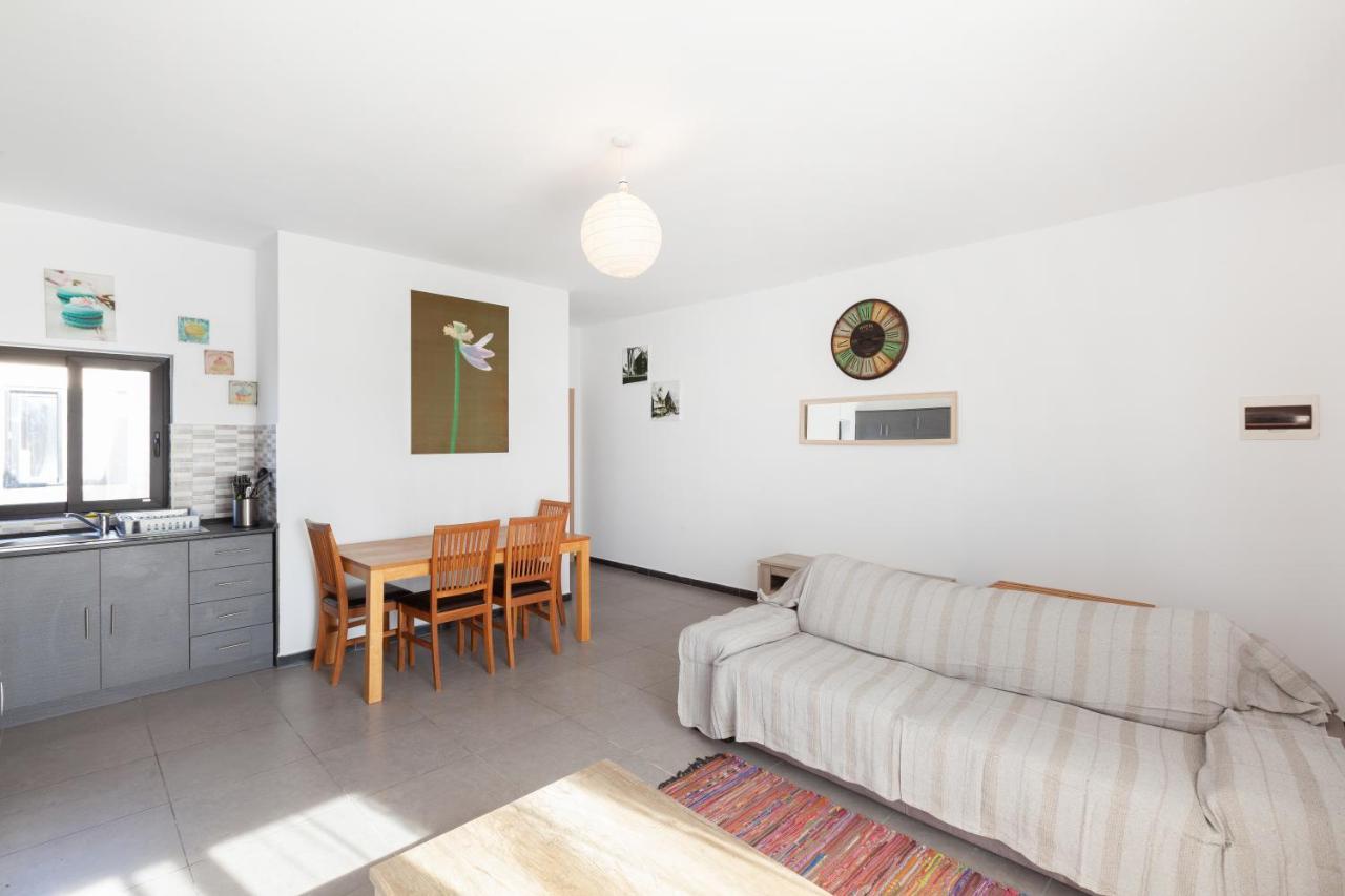 83/3-Lovely 1 Bedroom Penthouse