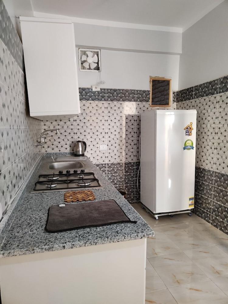 Lemon Tree Guest House And Swimming Pool 2