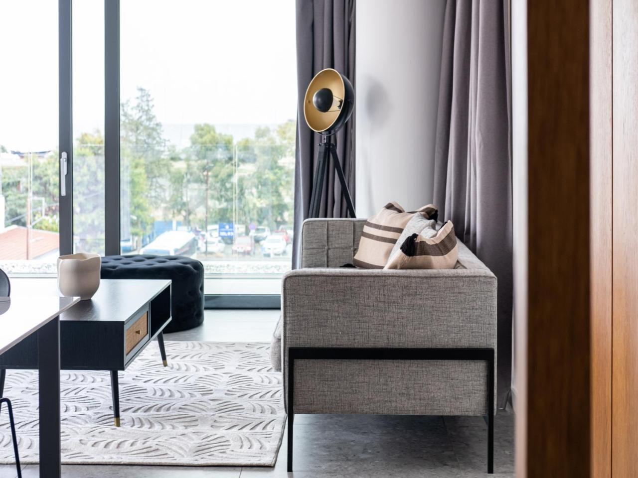 Sanders Gaia - Bright Two-Bedroom Apartment with Sea View