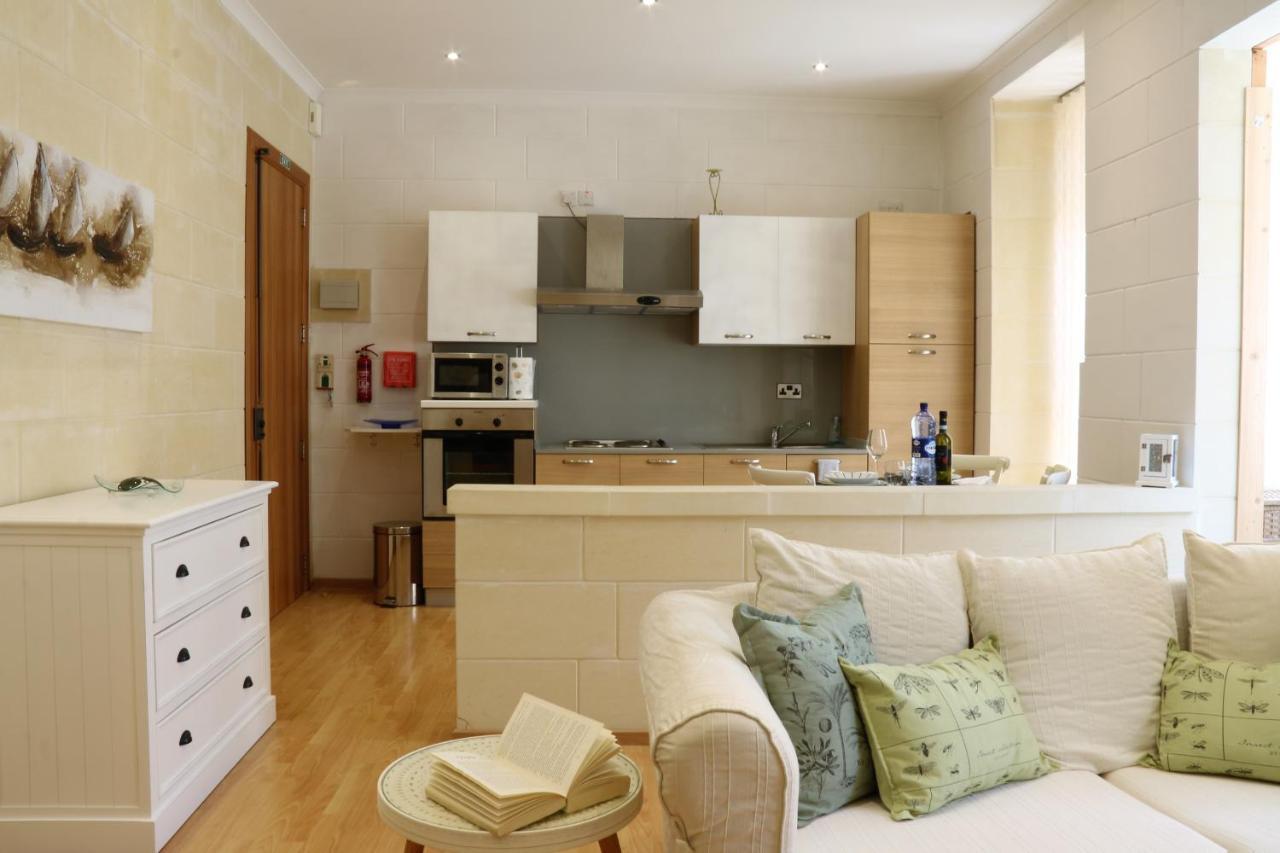 Charming Home in Republic Street 2