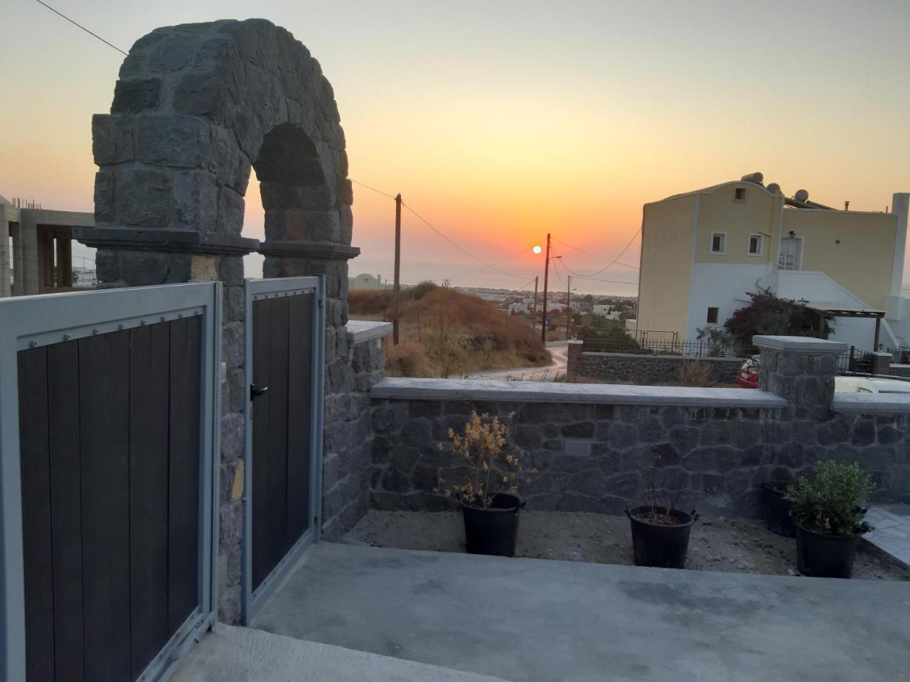 Crystal Villas Santorini 1