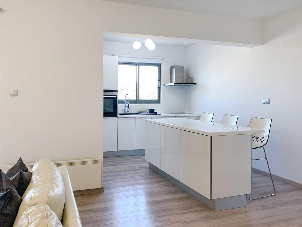 Phaedrus Living City Flat Rafaella 6 1