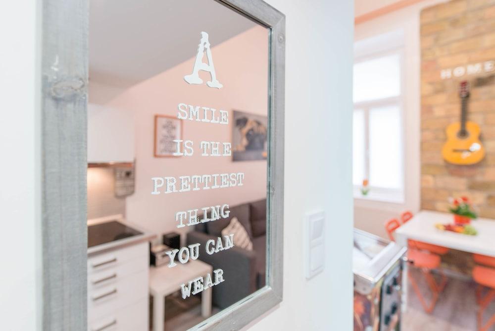 Happy Home Budapest Pop