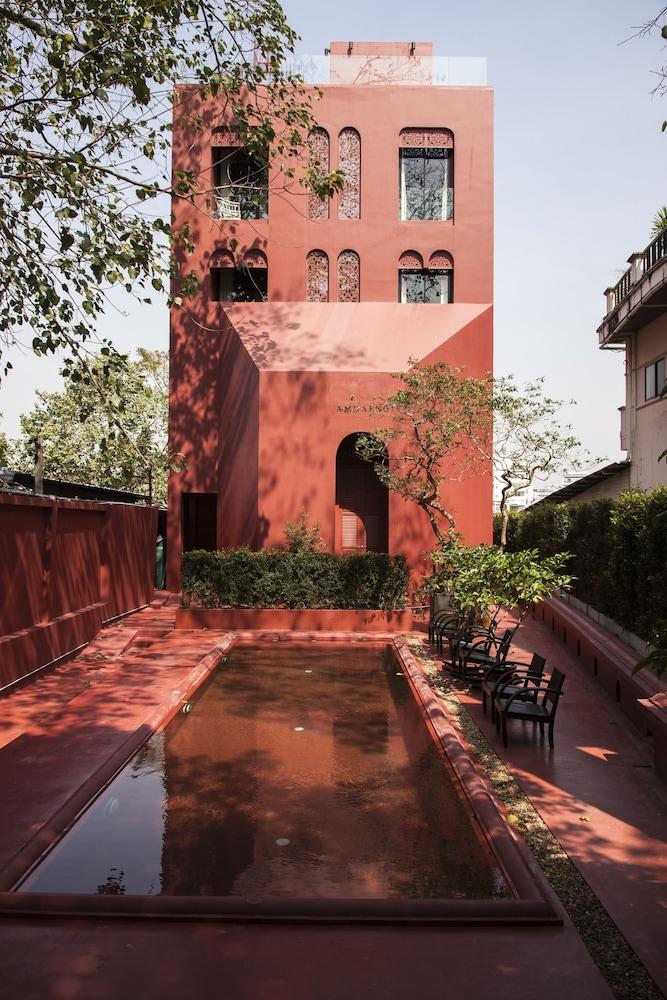 Amdaeng Bangkok Riverside Hotel