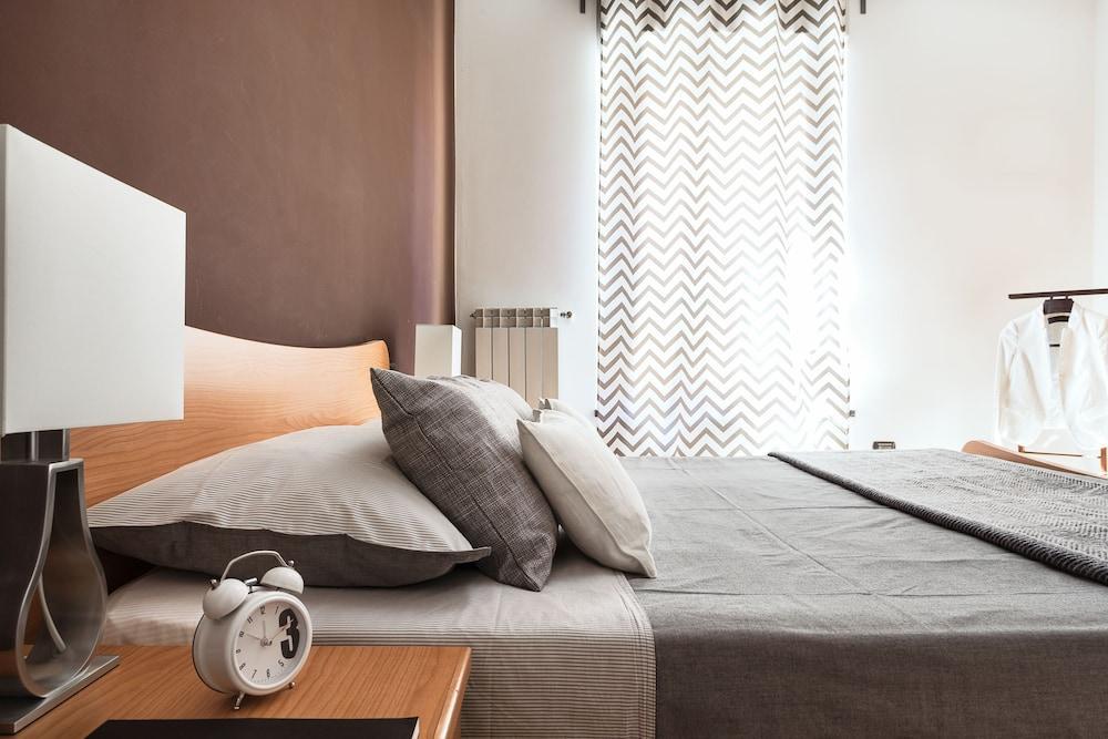 Home at Hotel - Naviglio Pavese