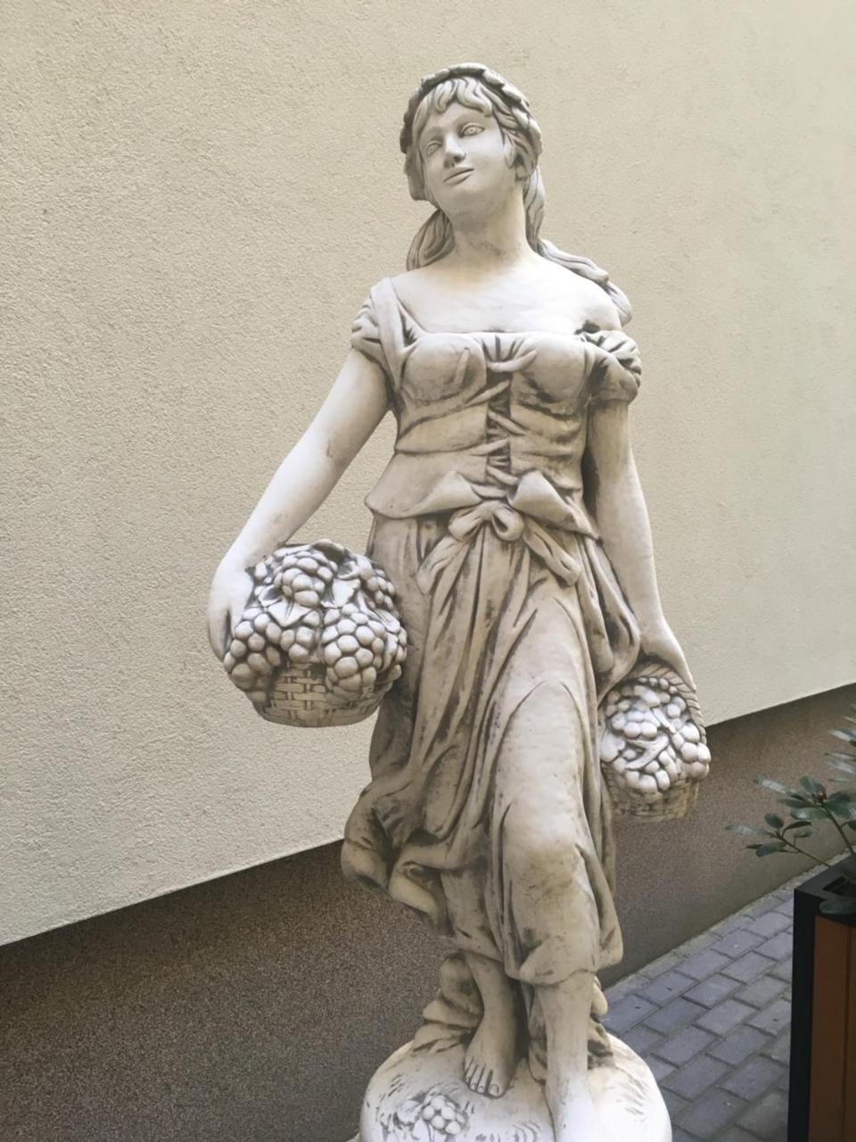 Gracia Apartment House