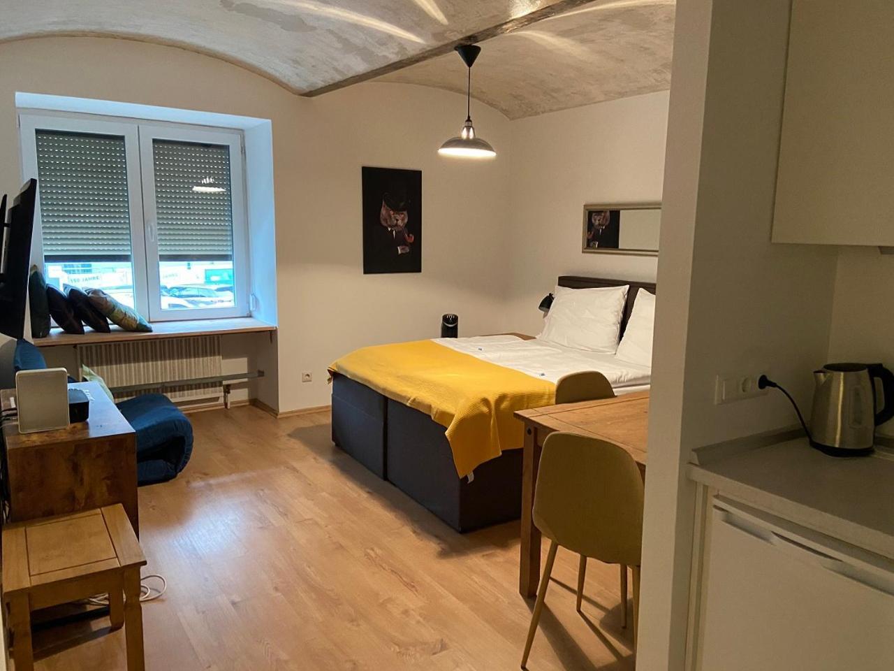 Stock Exchange Apartment