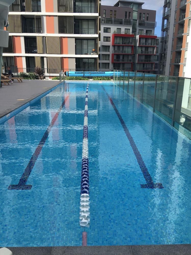 Panoramic Views in Brand New Apartment