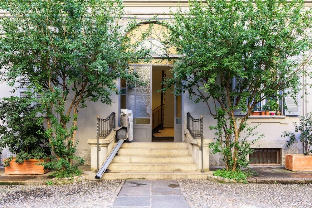 Home at Hotel Copernico Apartment