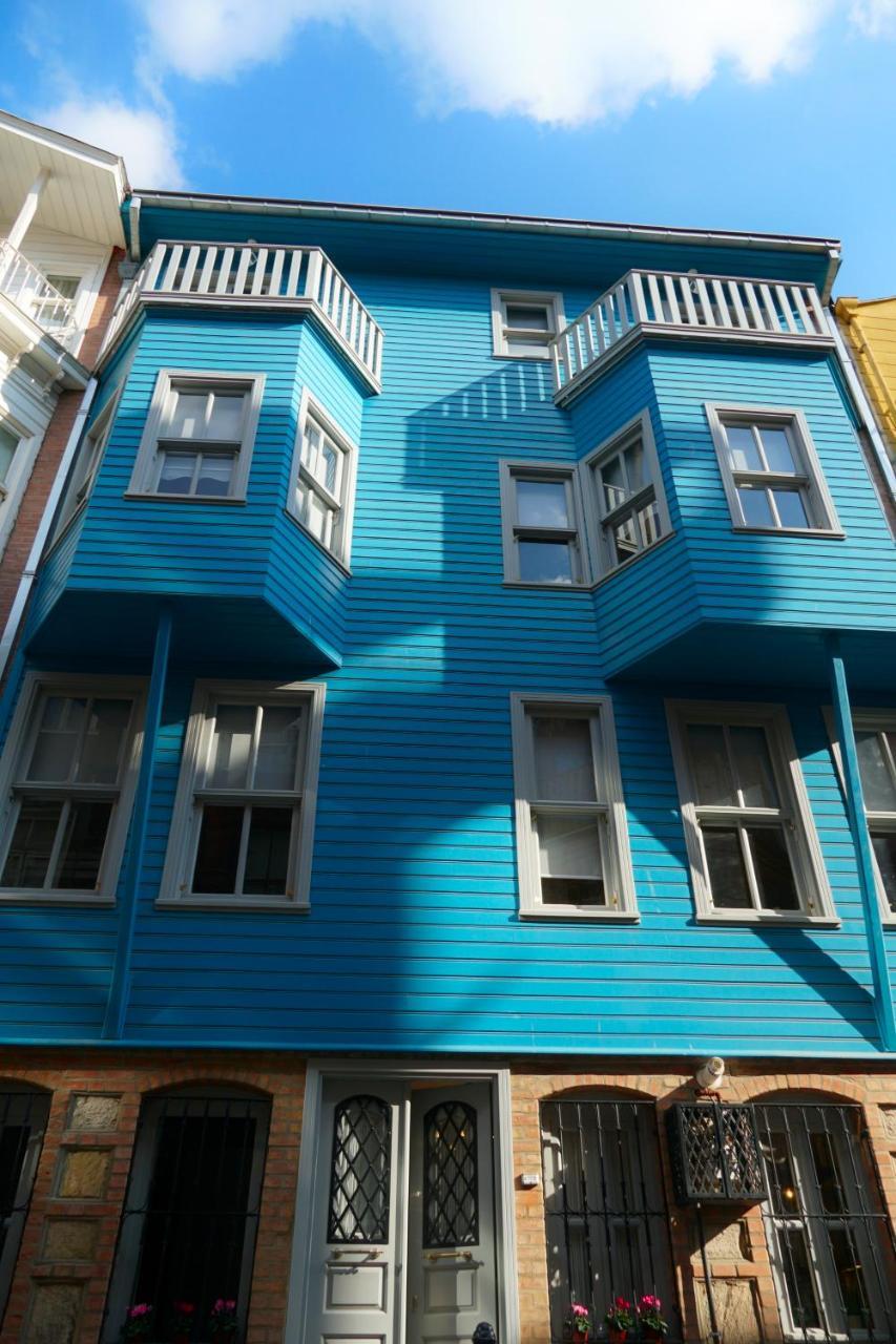 Tilas - Rooms in 19th Century Wooden Townhouse,Kadikoy