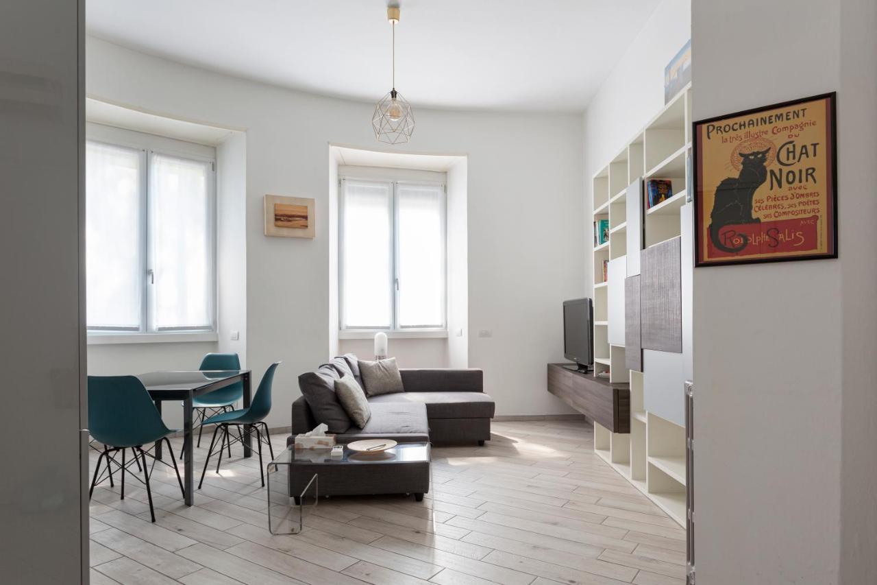 Spacious Retreat Steps From Lambrate Metro- Via Pacini (Adults Only)