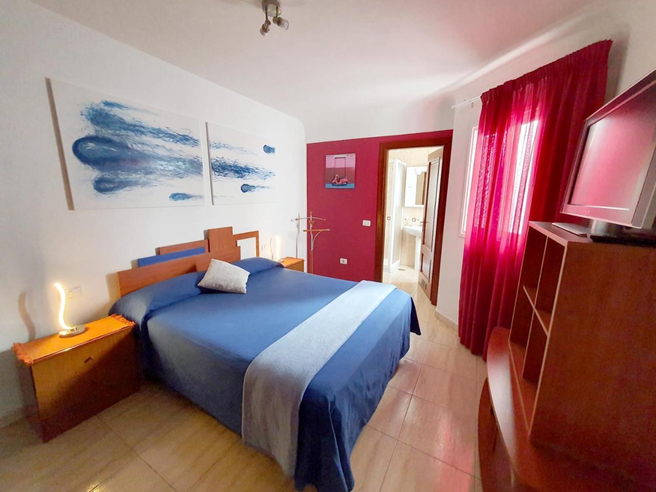 Habitacion Doble Con Bano Privado En Tenerife, Canary Islands