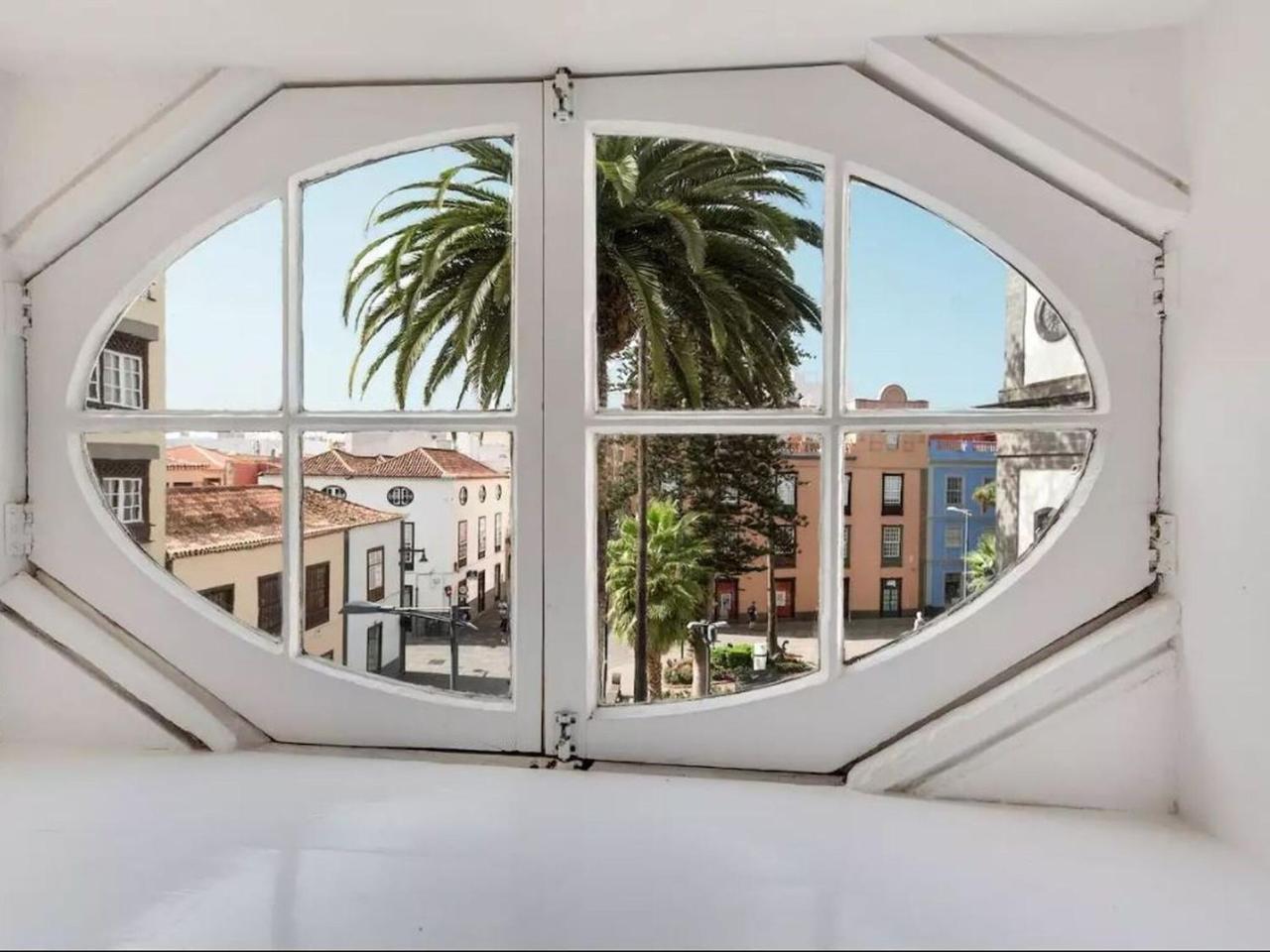 Belvilla by Oyo la Vicar a la Buhardilla 2 Pax