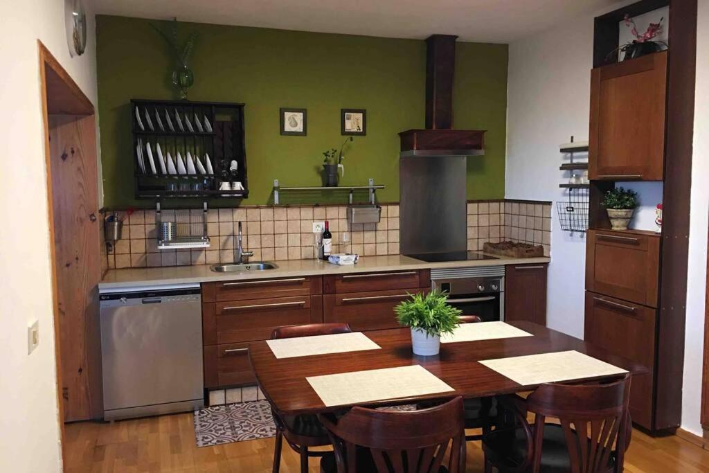 Duplex Vistas Fibra 300mb "Hogarahome"