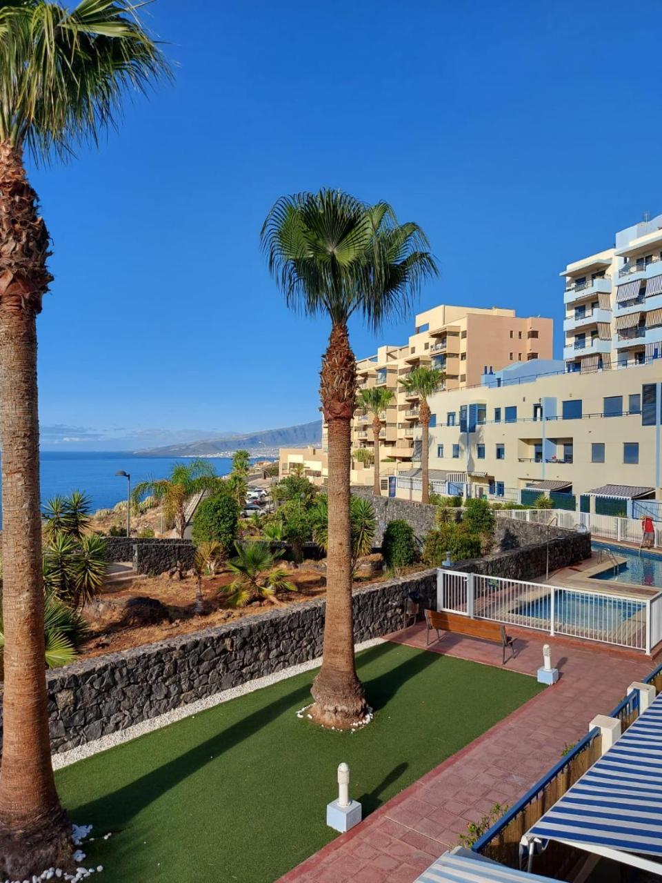 Duplex with Sea Views, Garden And Terrace