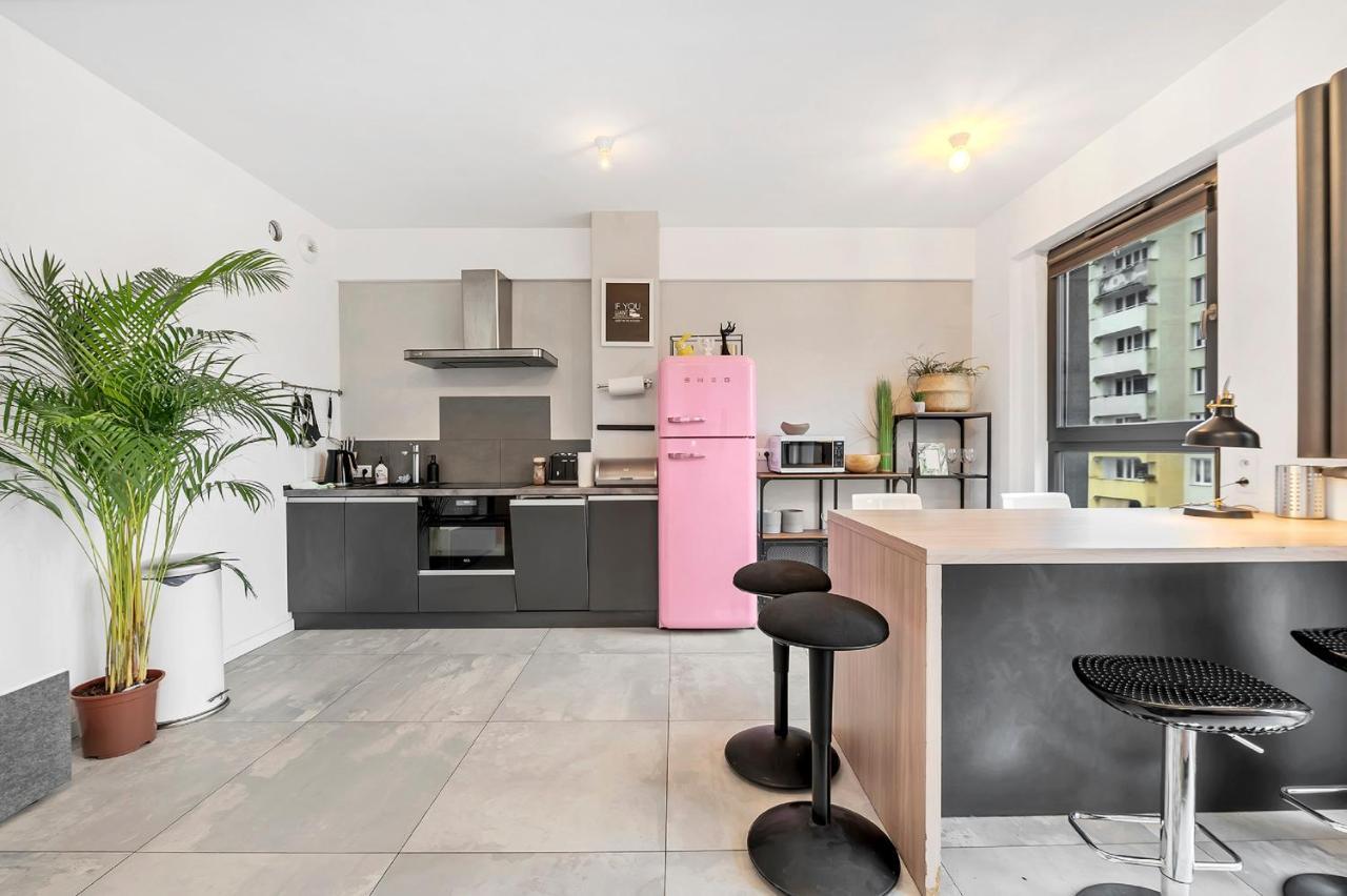 Lumina Premium Apart Near Mennica Residence