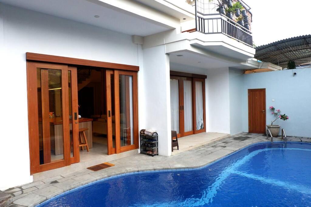 Villa Bale Damai Denpasar