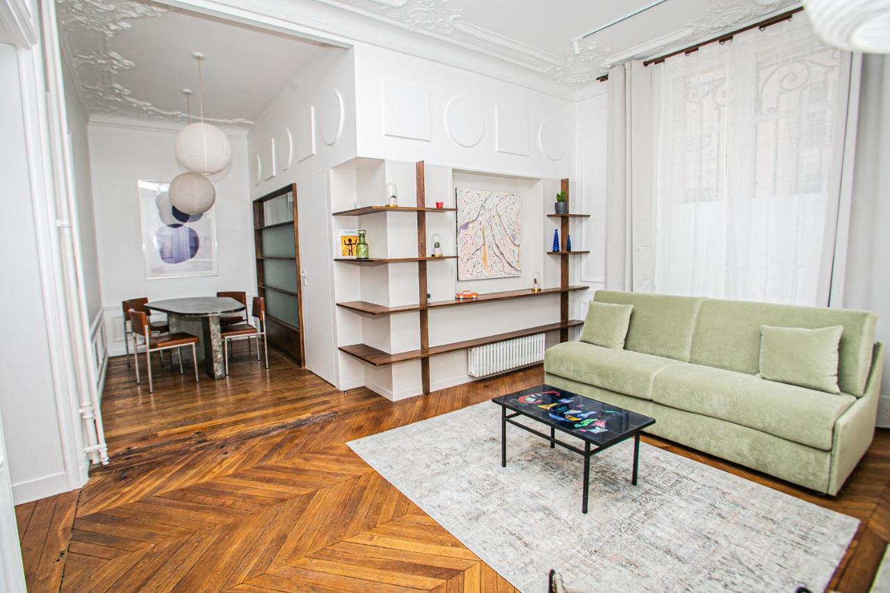 Joie Paris Arc de Triomphe - Champs Elysee