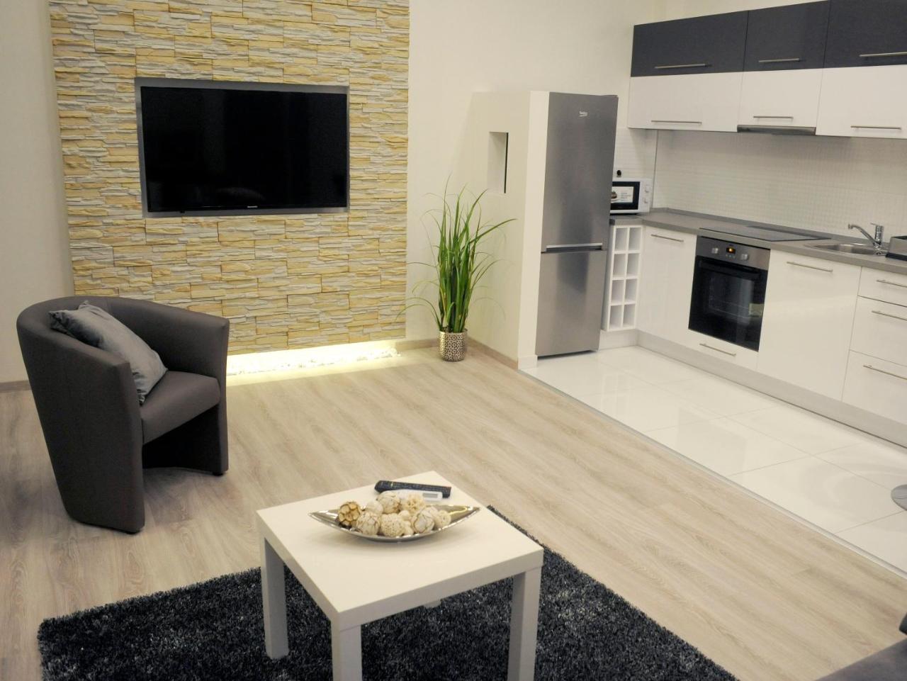 Opera Superior Liszt Ferenc Ter (Adults Only)