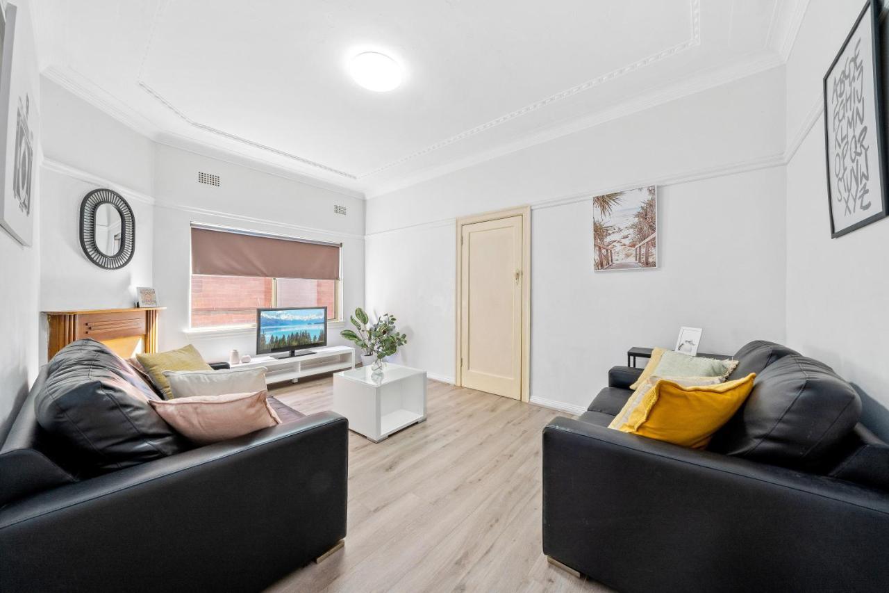 Burwood Newly Renovated 2 Bedroom Apartment