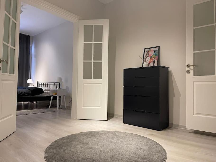 An Apartment in Beyoglu with a Garden