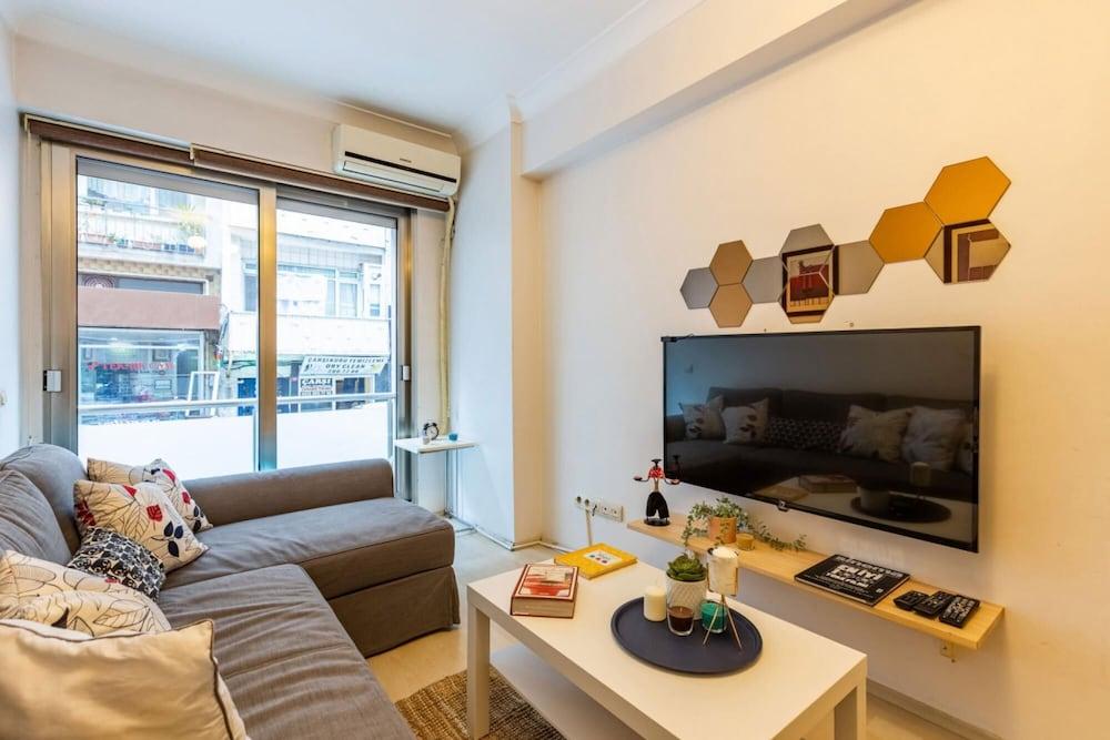 Cozy Flat Near Nisantasi And Trendy Attractions