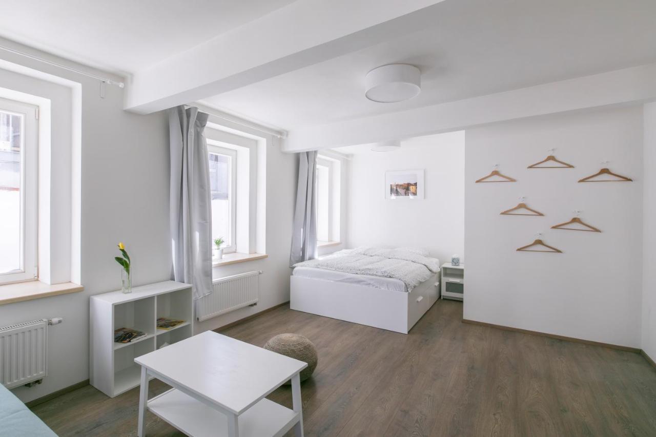 Cozy Apartment in Quiet Courtyard Near Charles Bridge