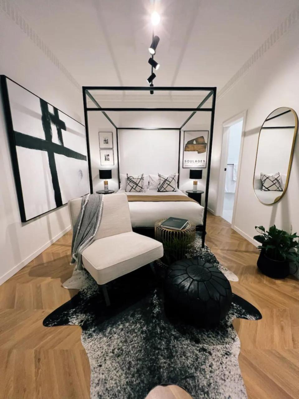 Beachfront Luxury Studio in Bondi Beach