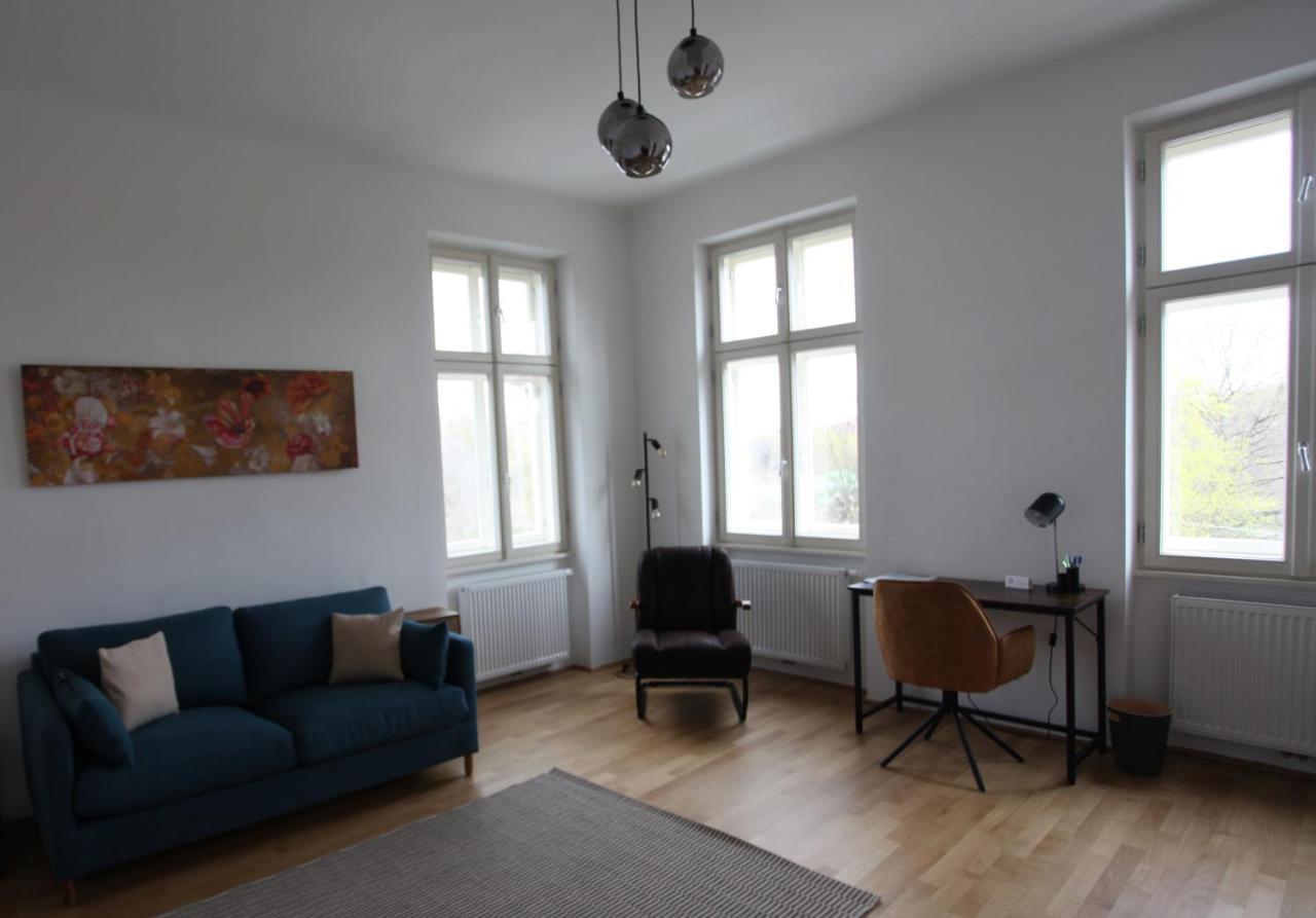 Casa Nostra - Moderne Lichtdurchflutete Wohnung Am Augarten
