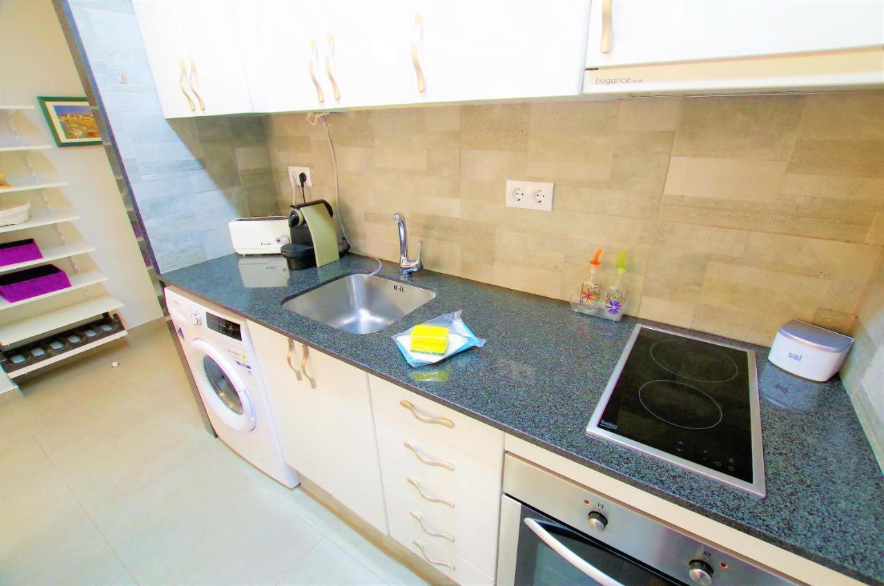 V&V Lloret- Apartamento Blanc Precioso Apartamento Con Piscina Comunitaria Y Aire Acondicionado