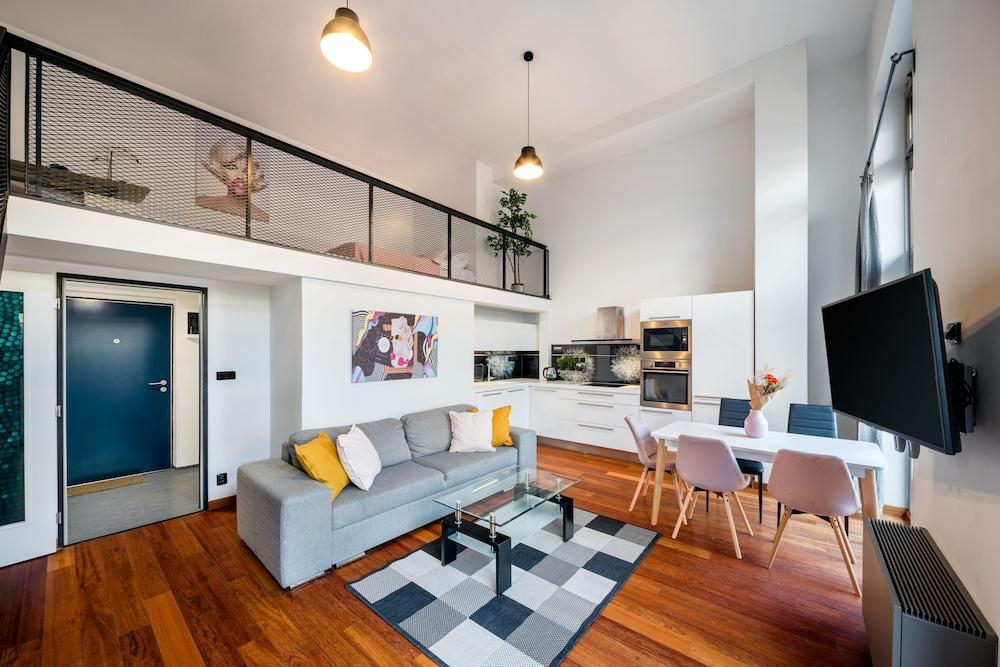 Prestigious Duplex Loft with 3 Bedrooms