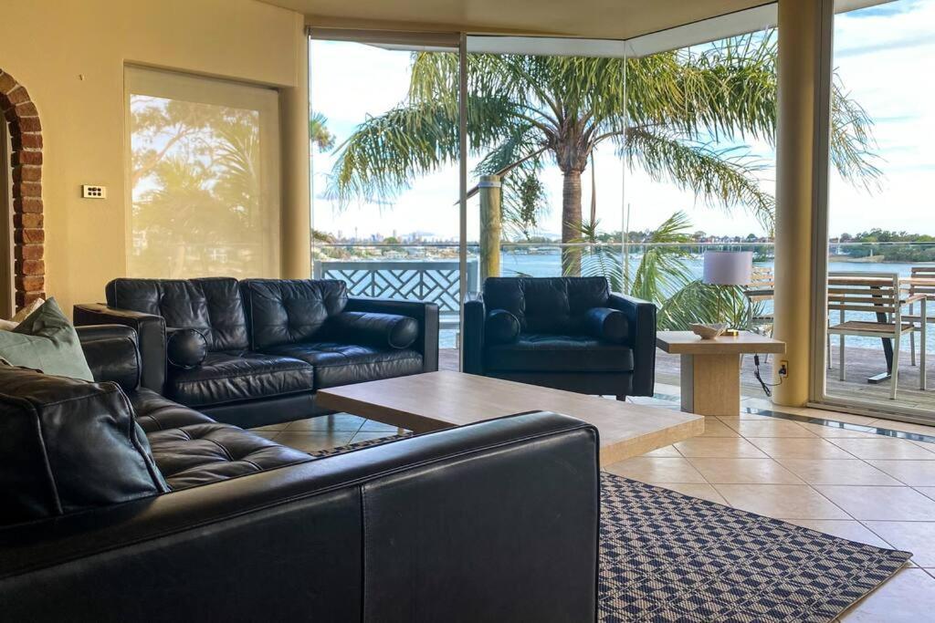 Private Beach Villa on Water's Edge