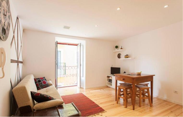 Cozy Studio in Mouraria with AC