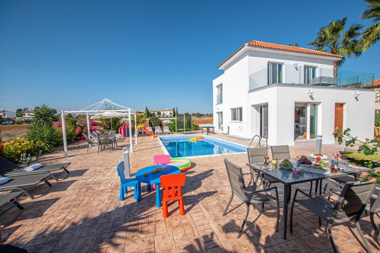 Ayia Napa Marina Vibes