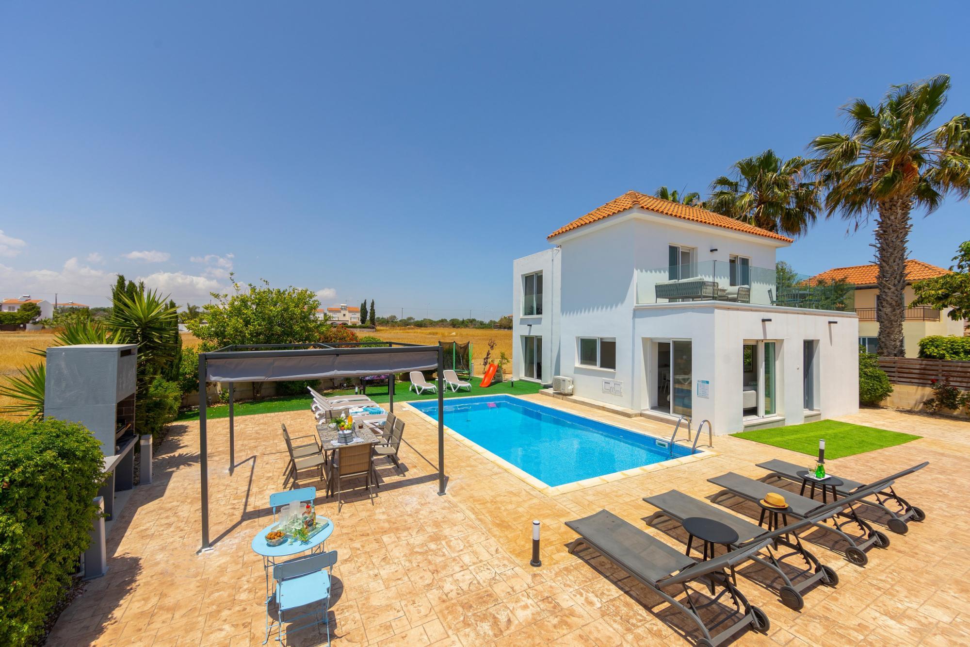 Ayia Napa Marina Vibes