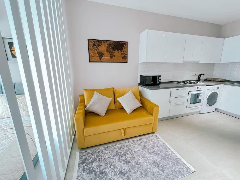 Impeccable 1-Bed Apartment in Caesar Resort 1