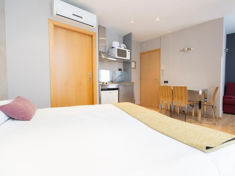 Ainb Born-Tiradors 1