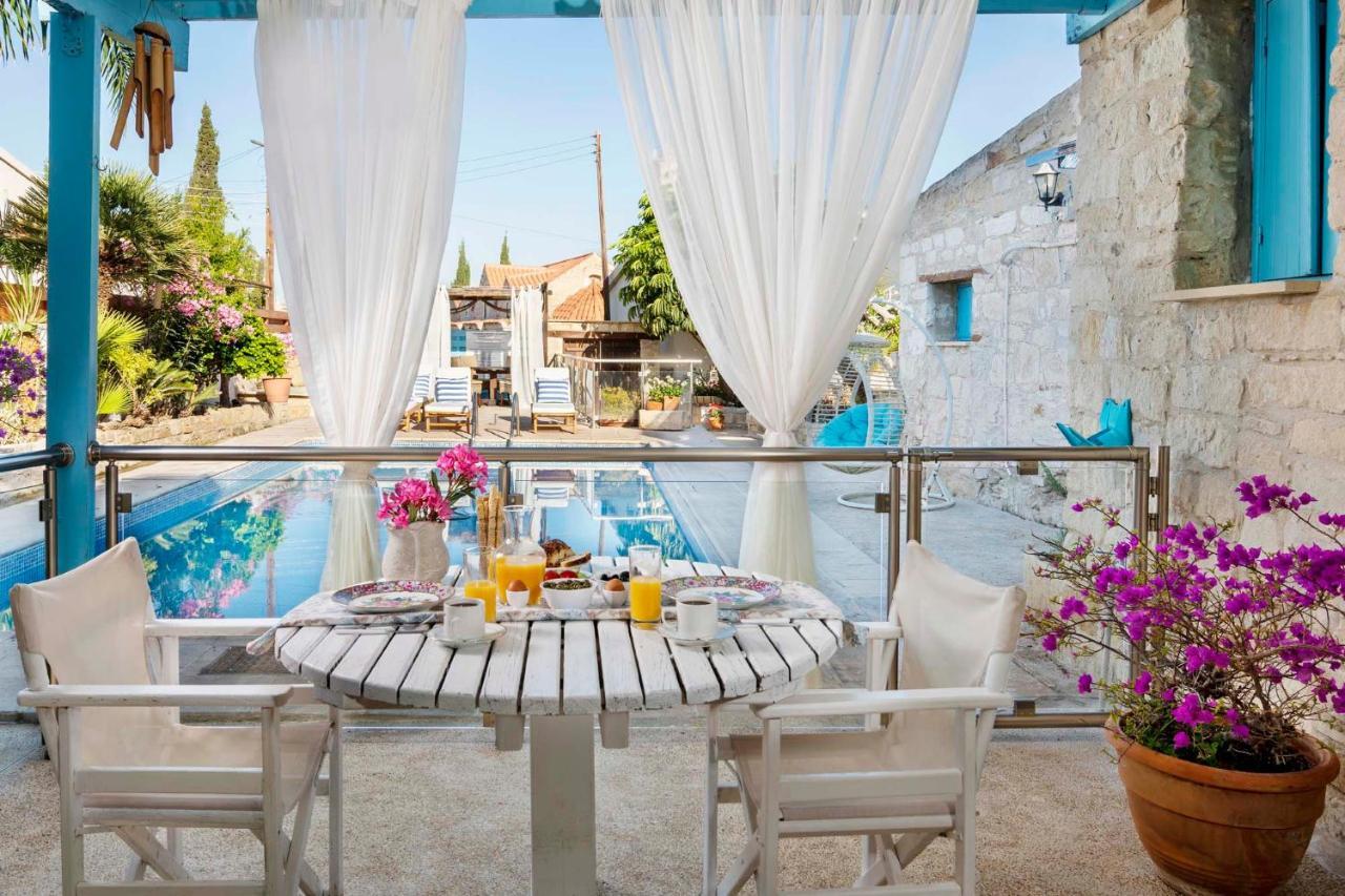 Cottage Houses Pentakomo