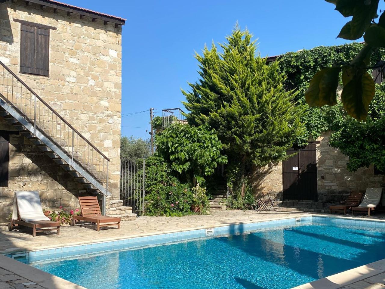 Porfyrios Country House 1