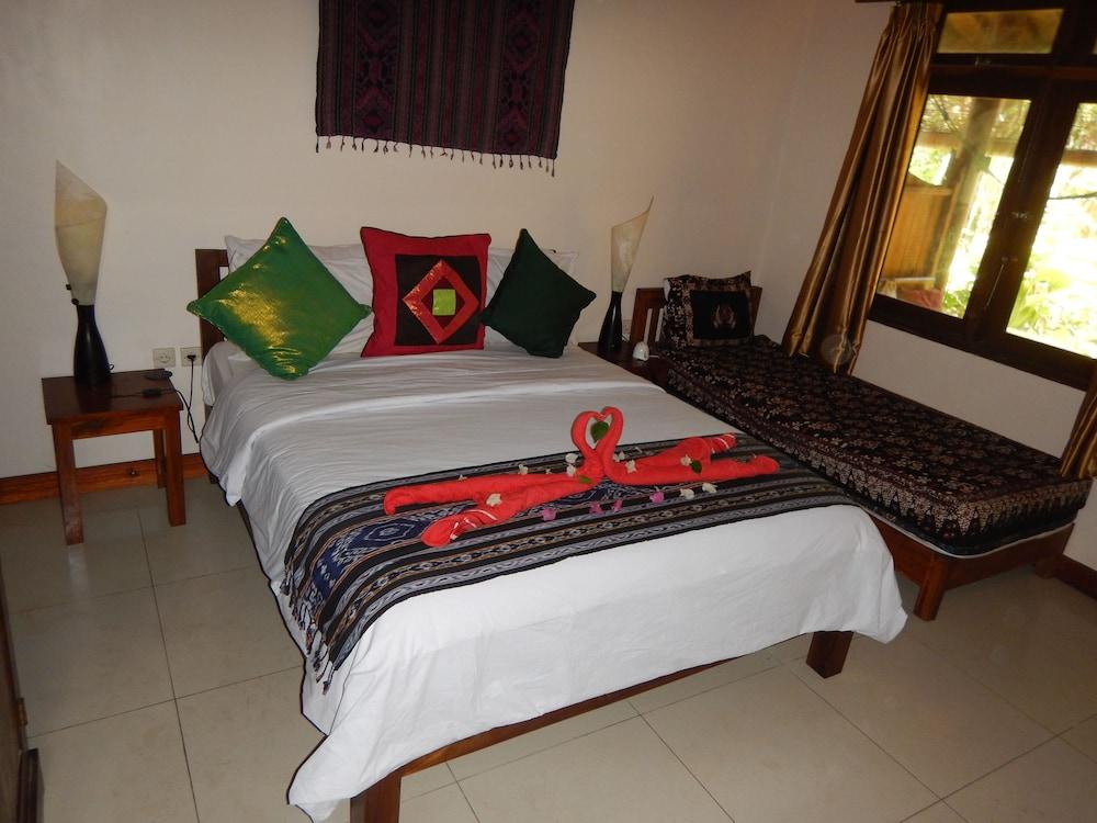 Puri Sayang Bungalows