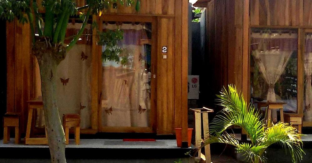 Beach Box Bungalows 1