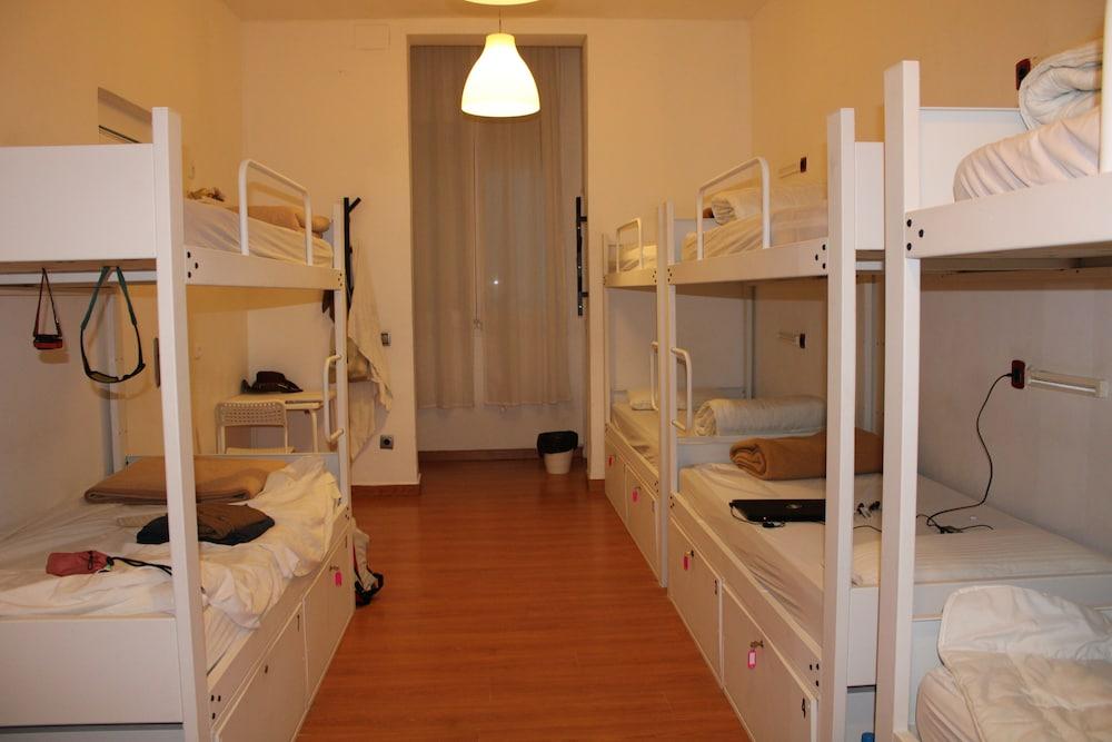 Mediterranean Barcelona Youth Hostel (Adults only) 2