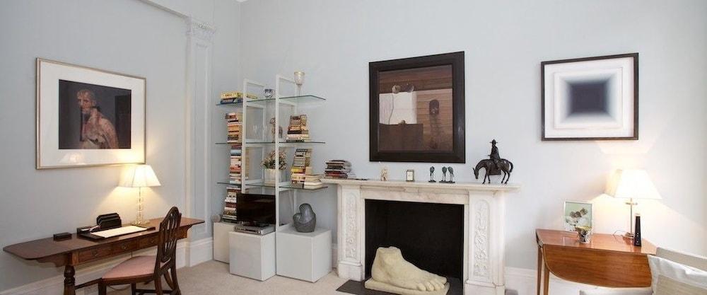 A Place Like Home - Lovely Flat in Pimlico Area 1