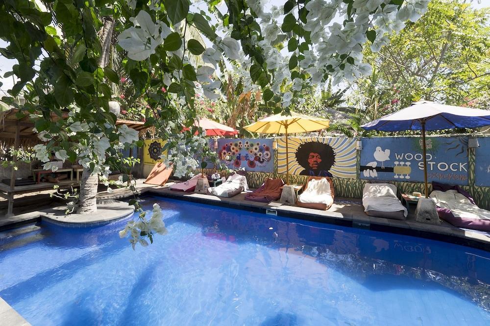 Woodstock Garden Bungalows