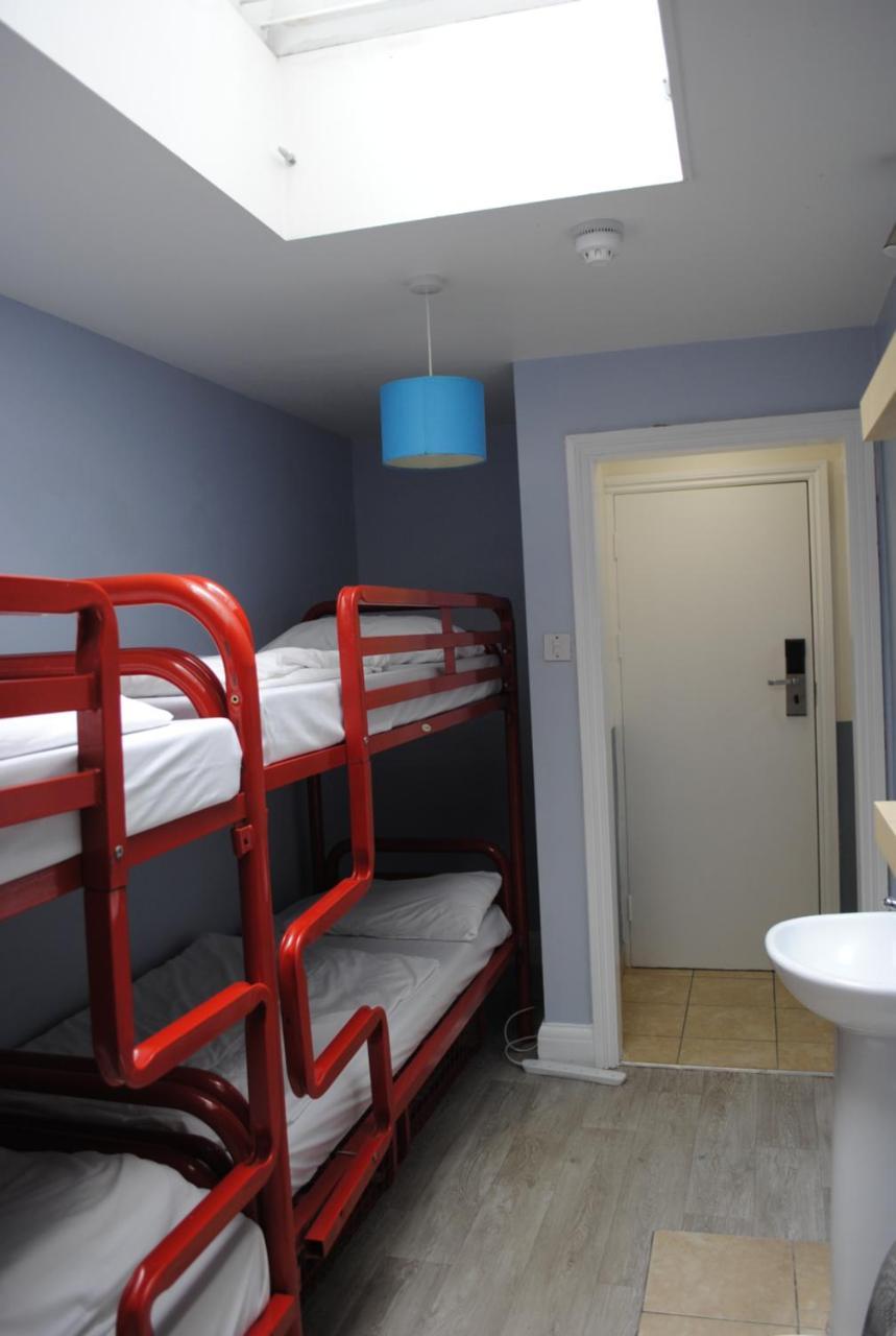 Astor Victoria Hostel (Adults only) 2