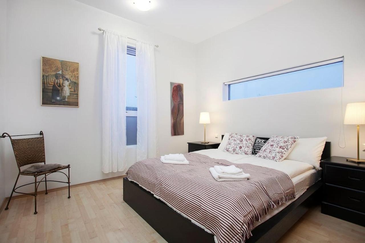 Cozy 3 Bedroom House Near the Blue Lagoon